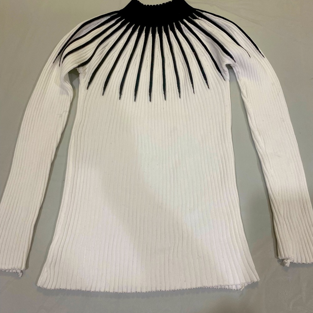 NEW- No tag, ladies white & black mock neck sweater